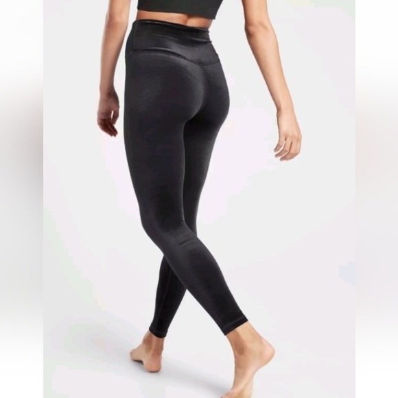 Athleta Elation Velvet Tight BLACK Velour Legging sz M - Picture 1 of 7